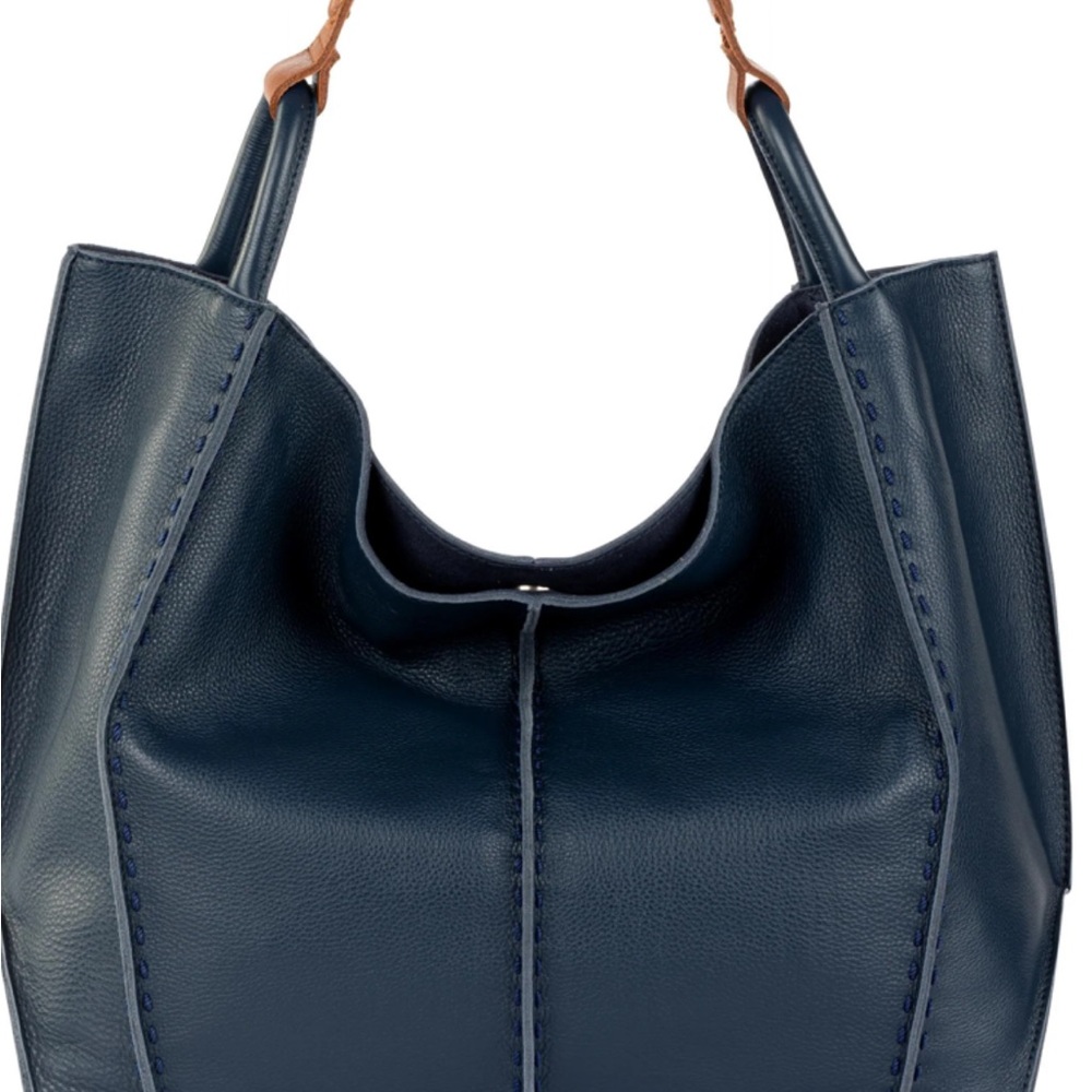 Los Feliz , the Sak Elegant Blue Leather Shoulder tote bag. - Picture 7 of 13